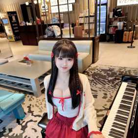 白云鹅掌坦00后天然大胸 - 茜茜